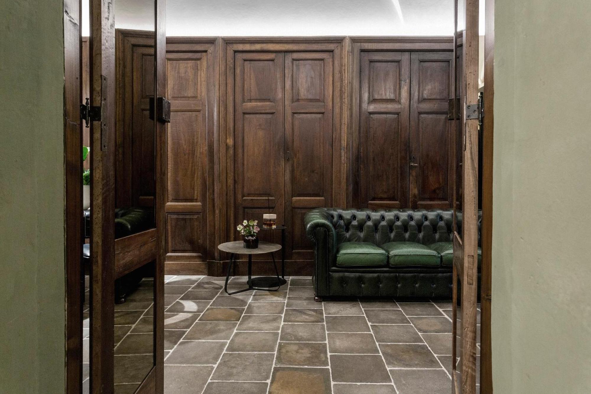 Goldenstern Townhouse Hotell Bolzano Exteriör bild